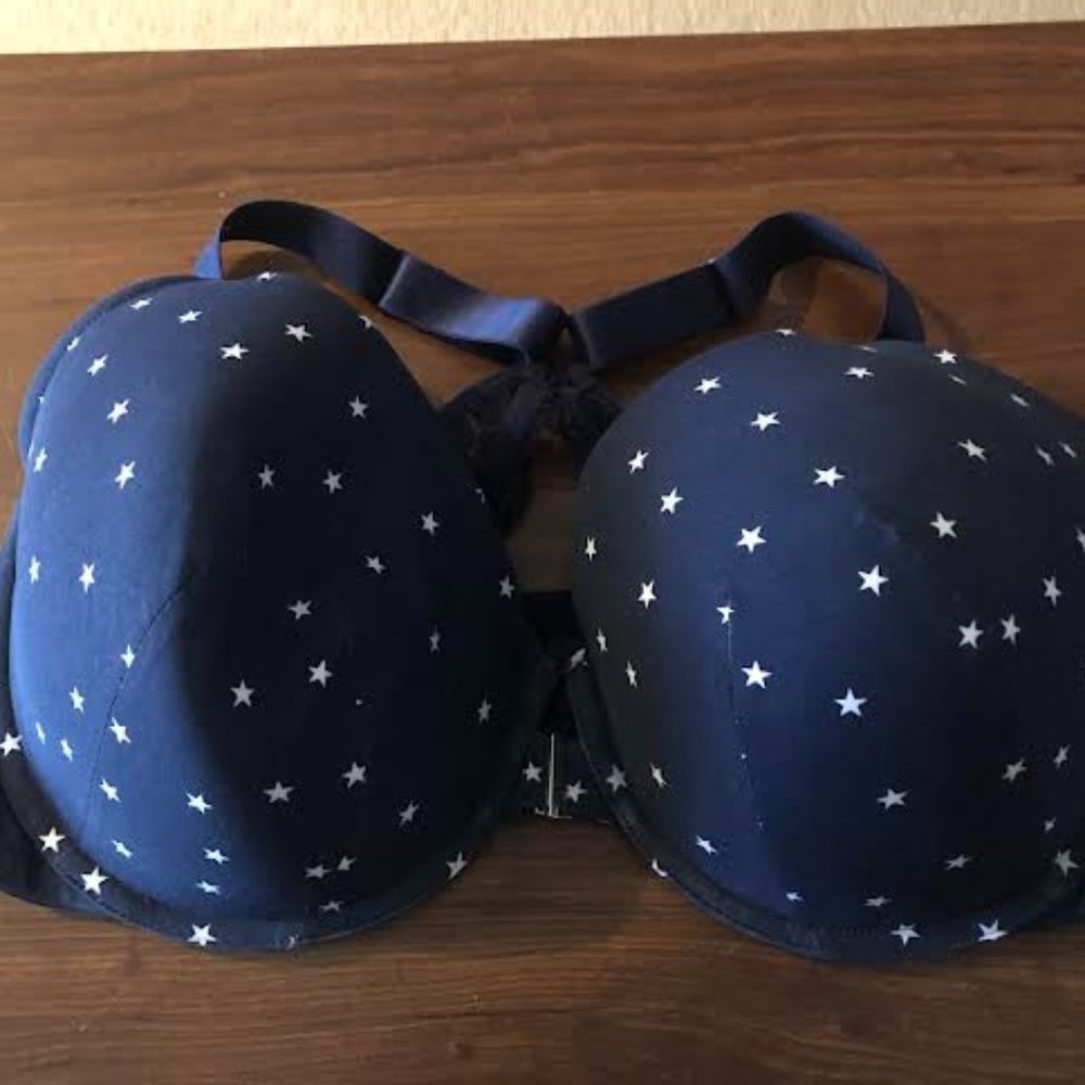 T-shirt bra, front closure (size 40H) --NWT
